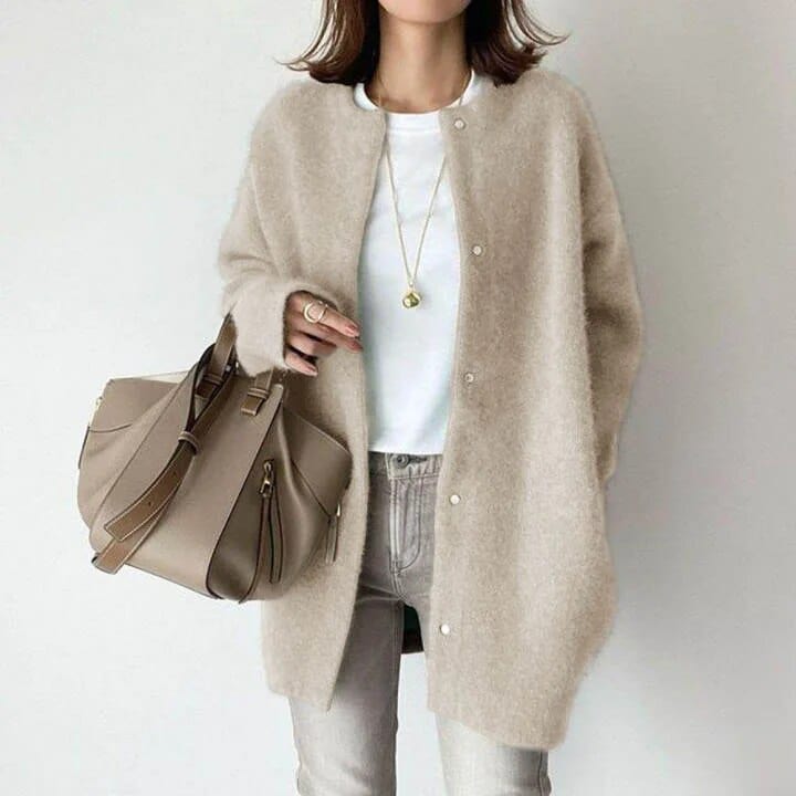 Vanna™ | LUXURIOUS KNITTED JACKET WITH BUTTONS