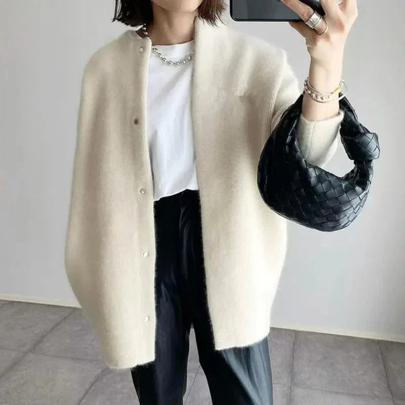 Vanna™ | LUXURIOUS KNITTED JACKET WITH BUTTONS